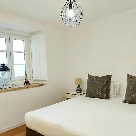 Residenza Dutzu - アパート